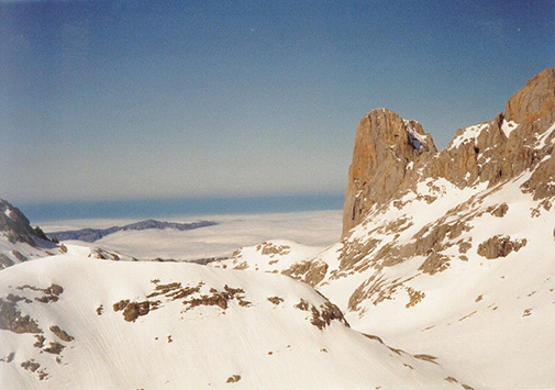 Naranjo de Bulnes in winter naranjo winter